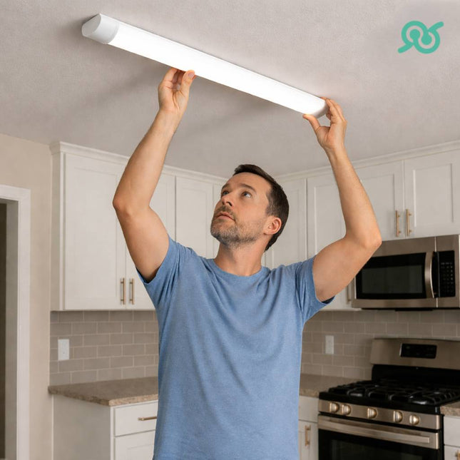 Plafoniera LED da 120 cm per il soffitto, con la luce uniforme