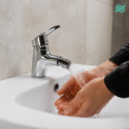 Rubinetto Miscelatore Con Flessibili In Ottone Con Testa Mobile Per Bidet Lavabo