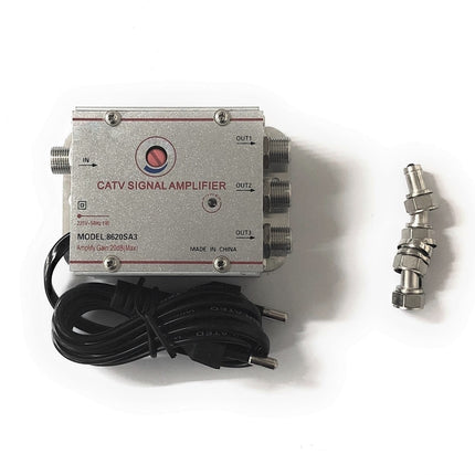 Amplificatore per antenna televisiva con uscite multiple per decoder e per la TV