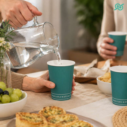 Bicchieri di Carta Monouso 200 ml, Confezione da 50 Pezzi, Uso Bevande Calde e Fredde, per Casa Ufficio Eventi Feste Catering