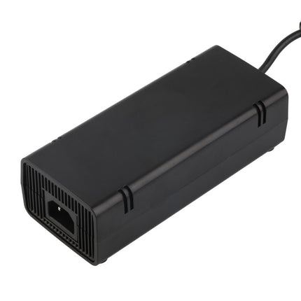Alimentatore ventilato per 360 Slim con cavo, perfetto per sessioni di gioco