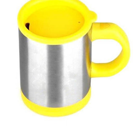 Tazza termica auto mescolante per il cappuccino con il coperchio e batterie AAA