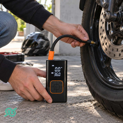 Compressore Portatile Gonfiatore Pneumatici Digitale 4000mAh Auto Moto LED